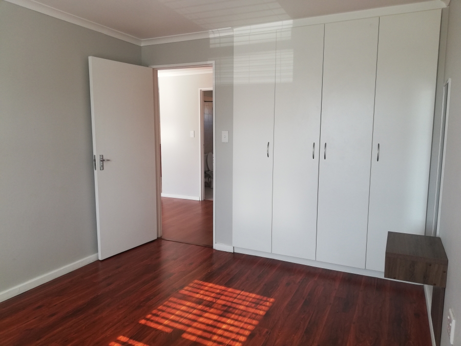 2 Bedroom Property for Sale in Lansdowne Western Cape